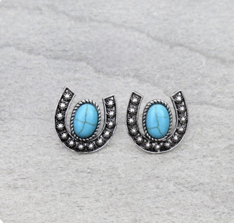 Horseshoe stone stud earring